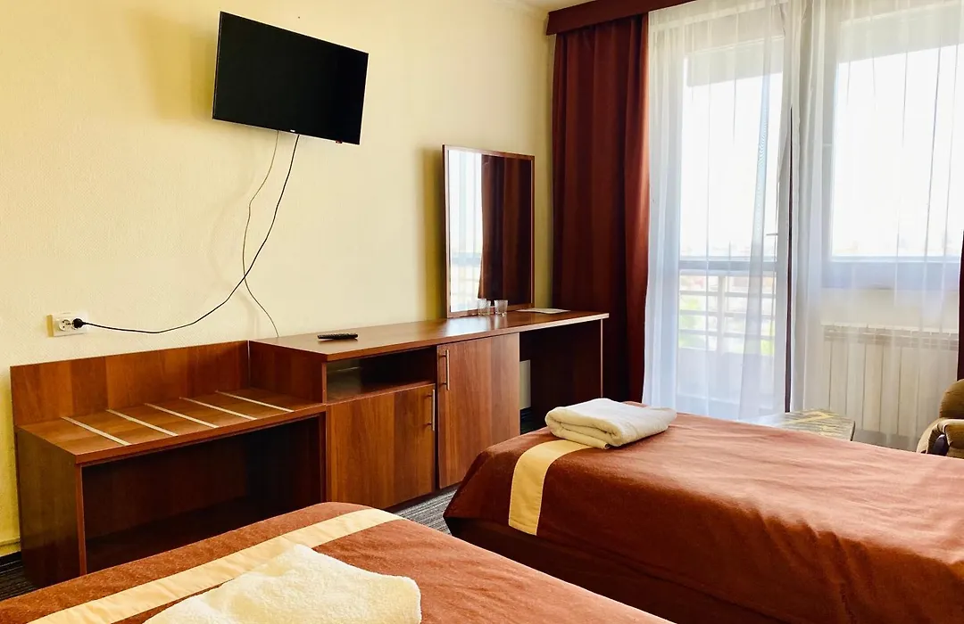 Intourist-Zakarpattia Hotel-1